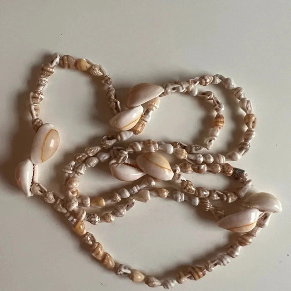 Puka Small & Medium Sea Shell Necklace Single Strand 30inches - Picture 2 of 6